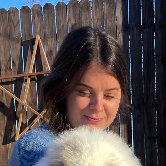 Meet your Posher, Brenna - Picture 1 of 1